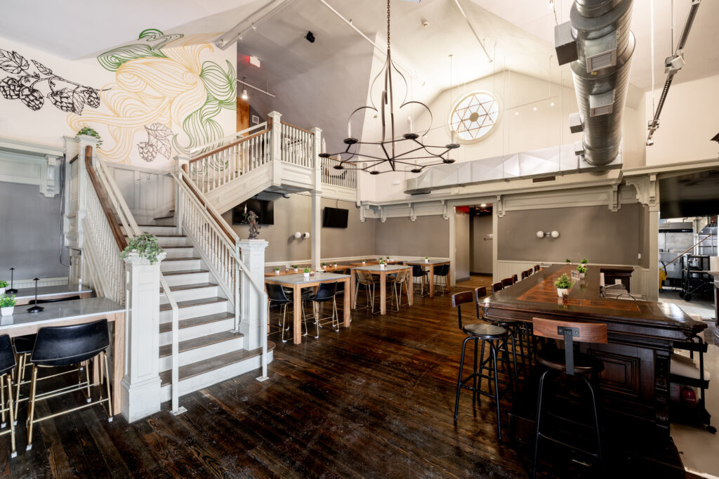 Upper Bar - Zionsville, IN
