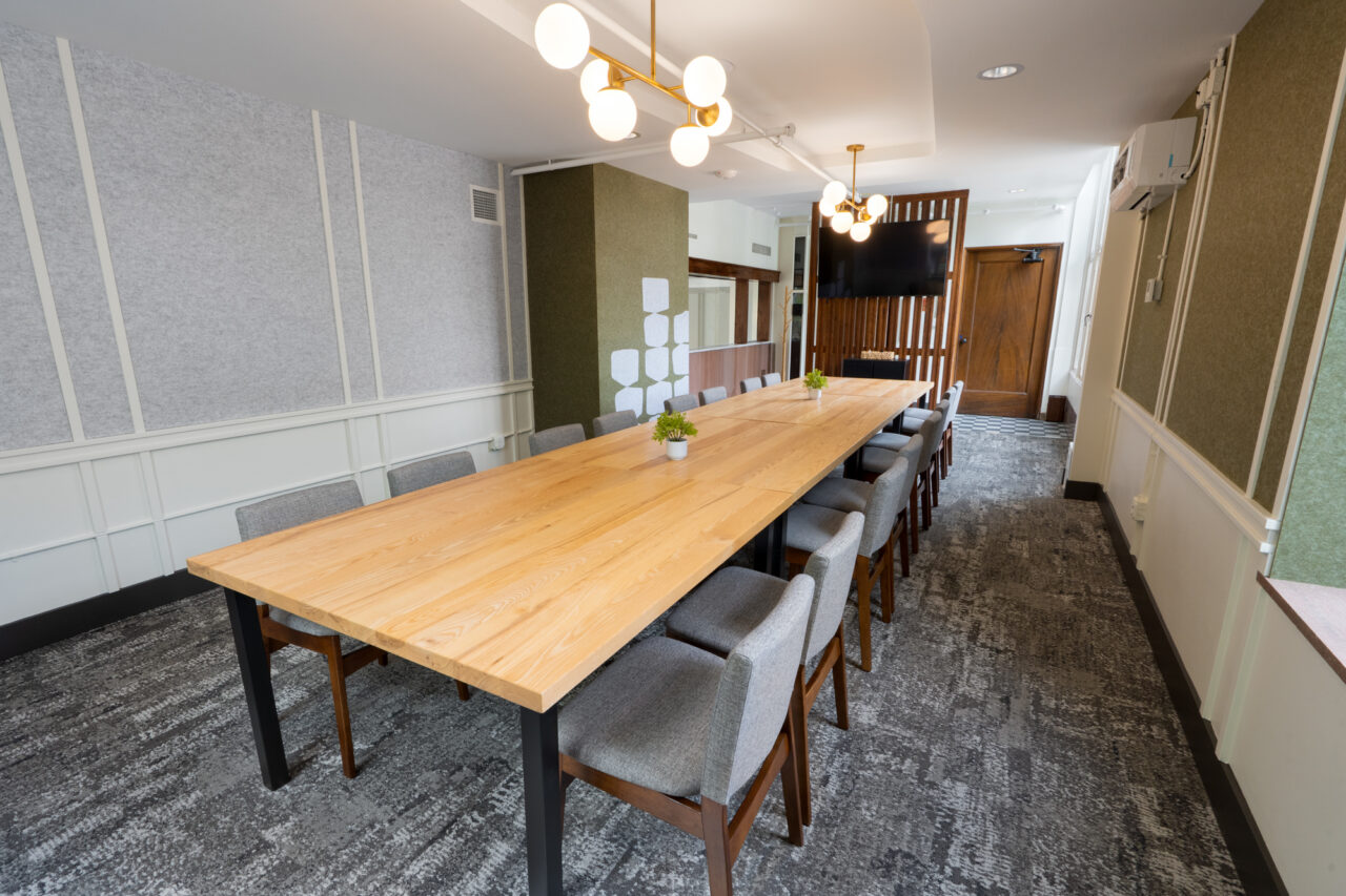 09 Hamilton Customers Lounge web workspace, offices, meeting space