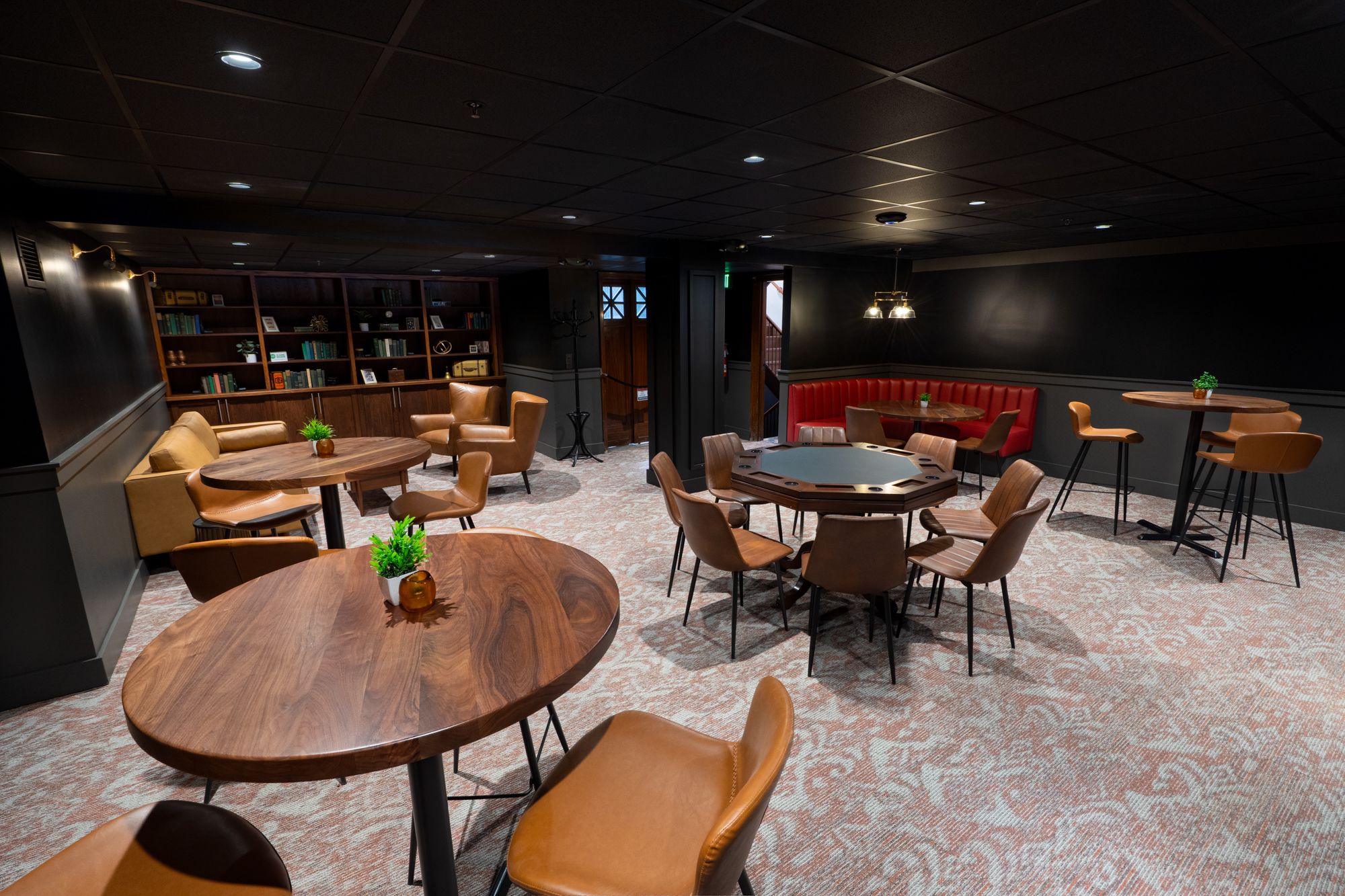 03 The Eyrie Lounge web meetings