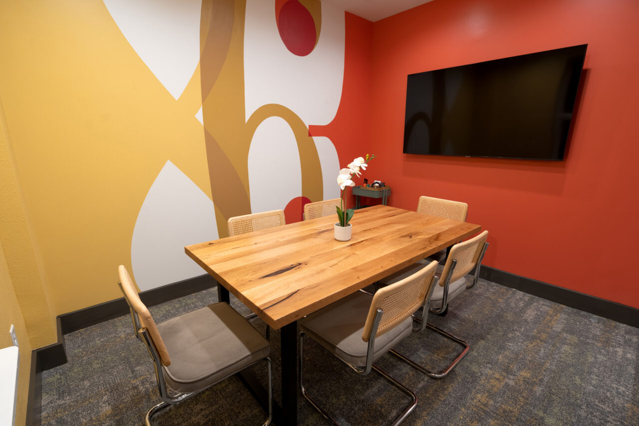 Lakeland 13 Polk Room web 1 coworking space lakeland fl,office space lakeland fl,meeting rooms lakeland fl